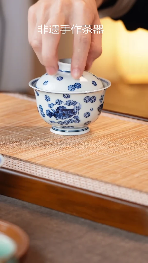 手工手绘青花盖碗