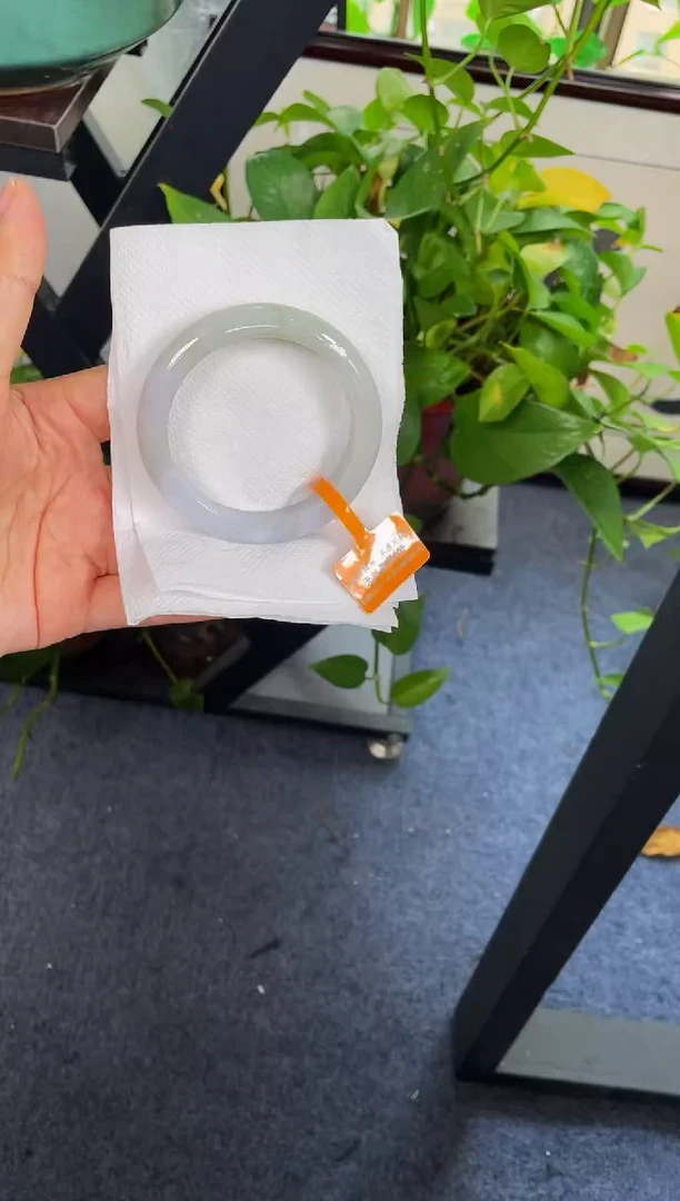 未镶嵌手镯翡翠善**己手镯微瑕