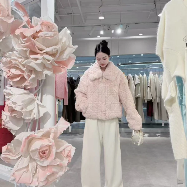 Gxy晓燕姐家皮衣（兔兔）外套时尚冬季设计师