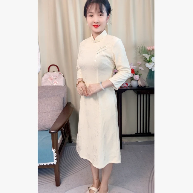 05-一举夺魁早秋款浮雕画刺绣中长款单层蕾丝修身气质旗袍M-5XL