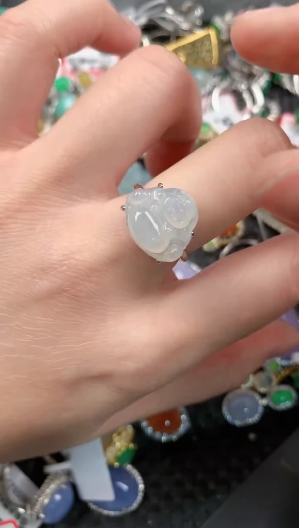 银S925镶嵌戒指翡翠888      6