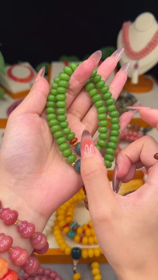 白玉菩提吊坠绿菩提