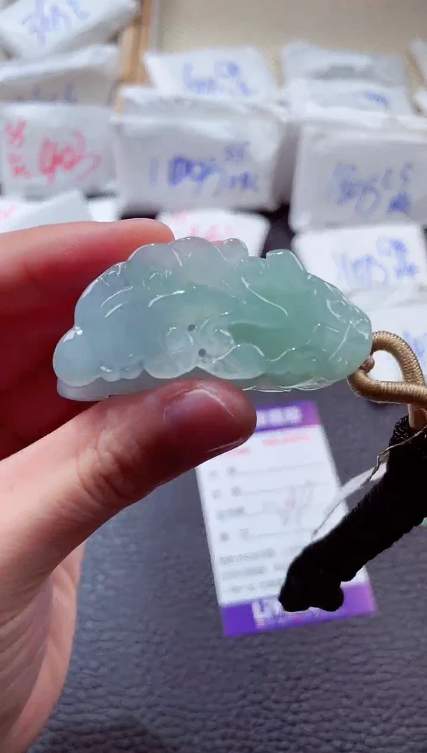 翡翠未镶嵌颈饰00001451
