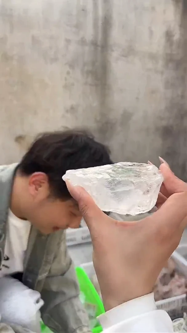 摆件未镶嵌水晶白阿赛005