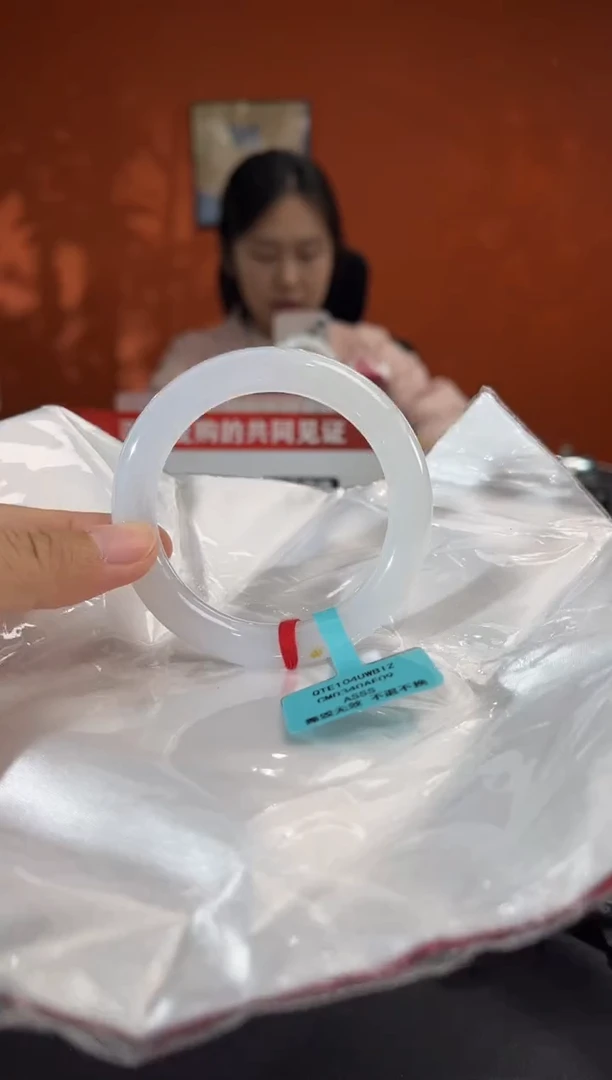 未镶嵌手镯翡翠6
