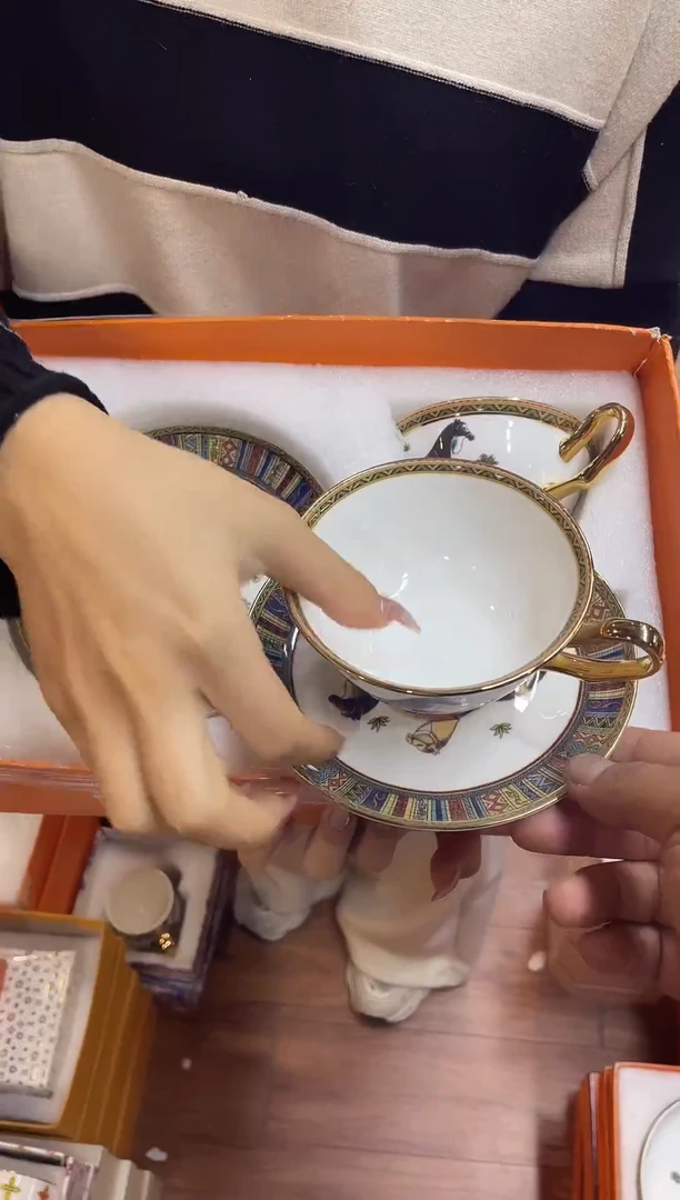 杯鸿辉家品牌瓷器，京东包邮！