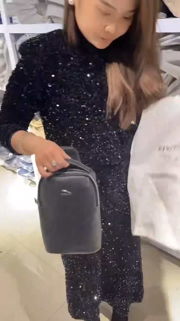 头层牛皮689品牌男包清货中（不要卡单，理性消费）