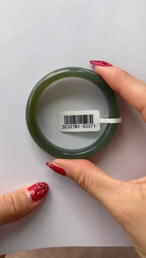 未镶嵌手镯和田玉51