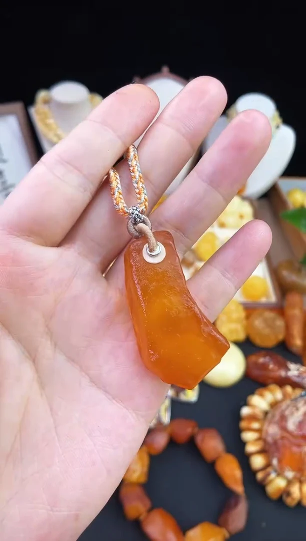 琥珀未镶嵌珠宝奇石柒月