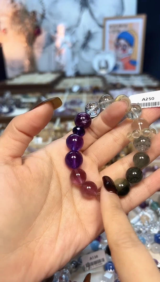 【闪购商品】水晶手链未镶嵌A250 天然乌拉圭+绿发+黄水+跑环