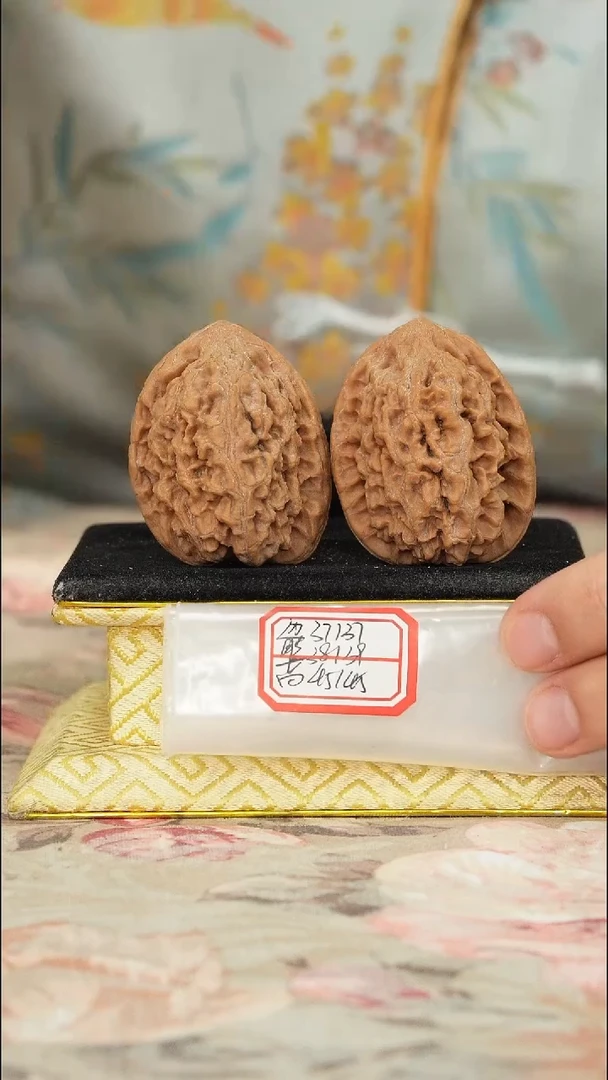 【闪购商品】文玩核桃把件非嫁接将军榜