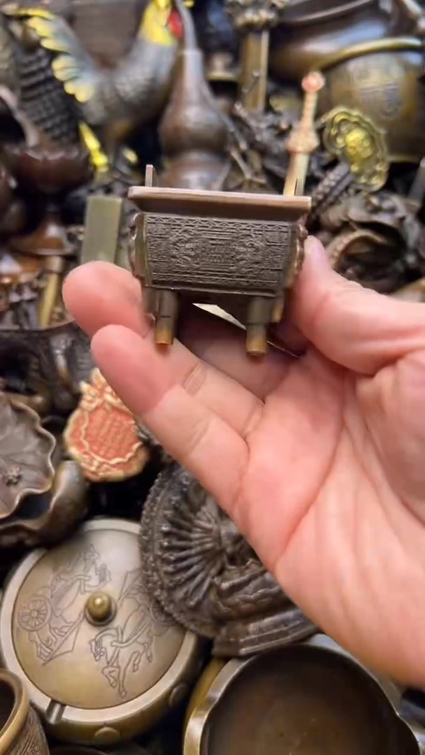 精美铜器，点击下单