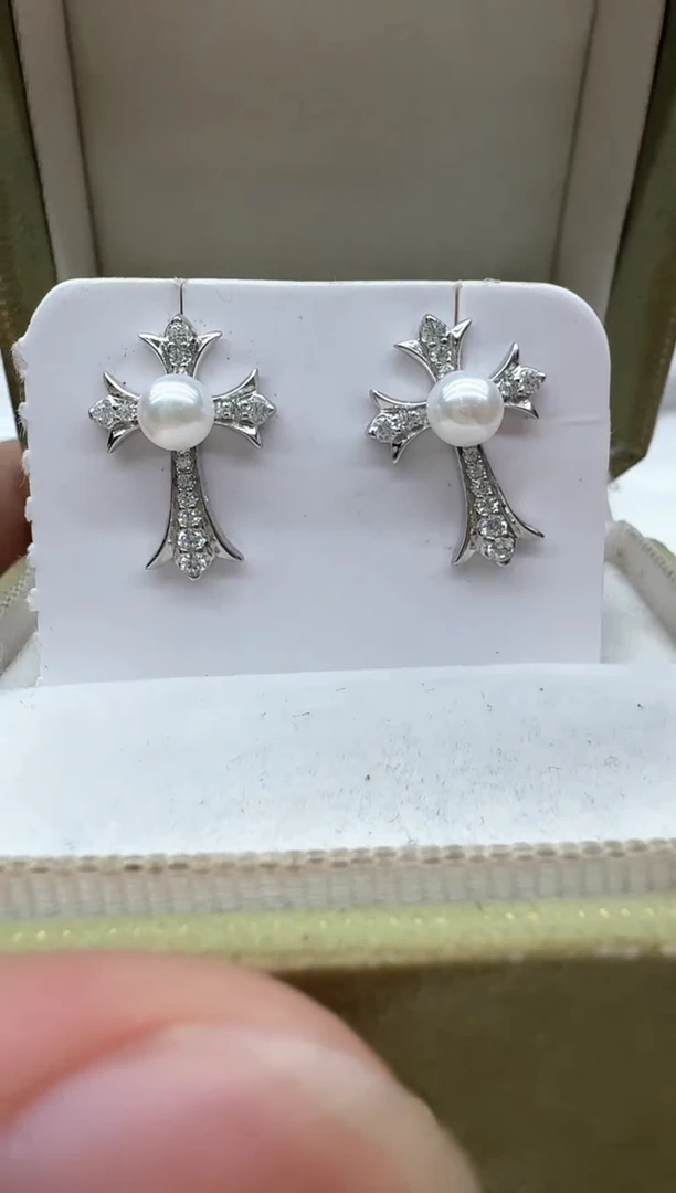 【闪购商品】海水珍珠耳饰银S925镶嵌清货