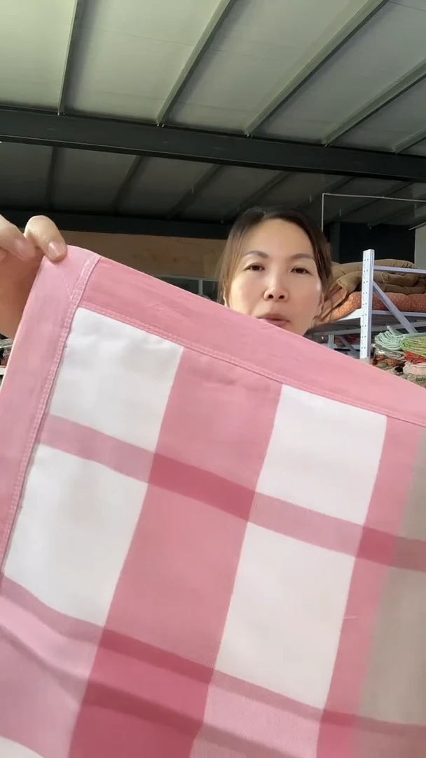 枕巾  粉色格子
