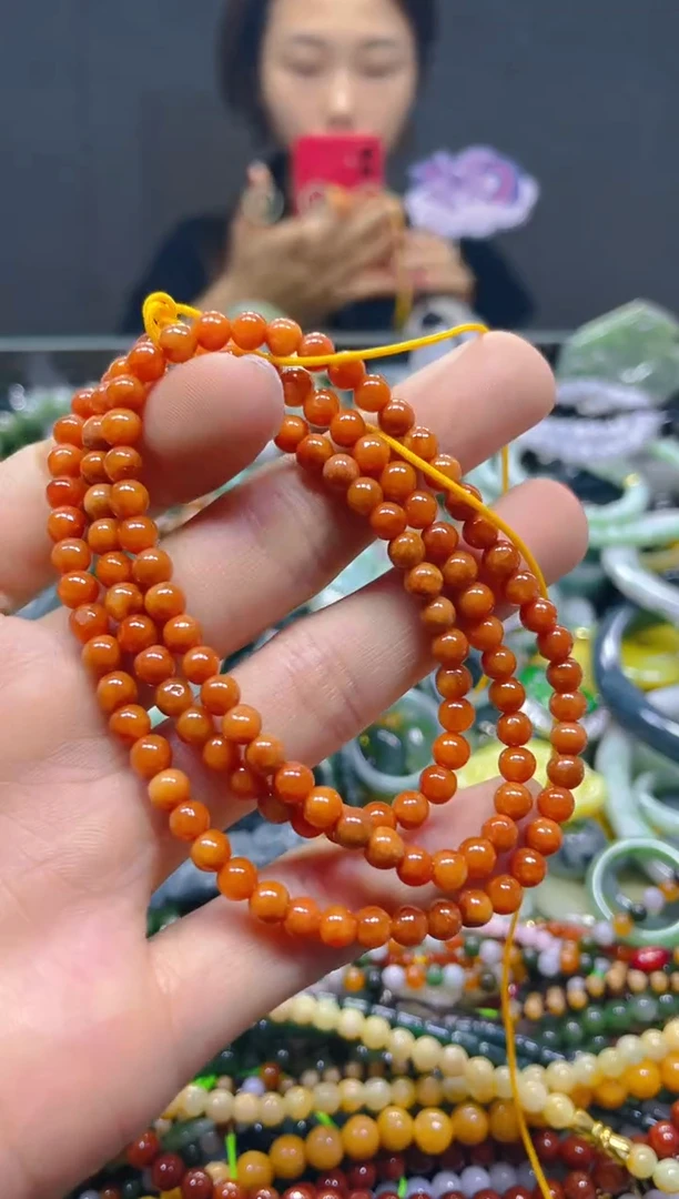 颈饰未镶嵌翡翠4MM/H/翡翠A货，一件也是批发价
