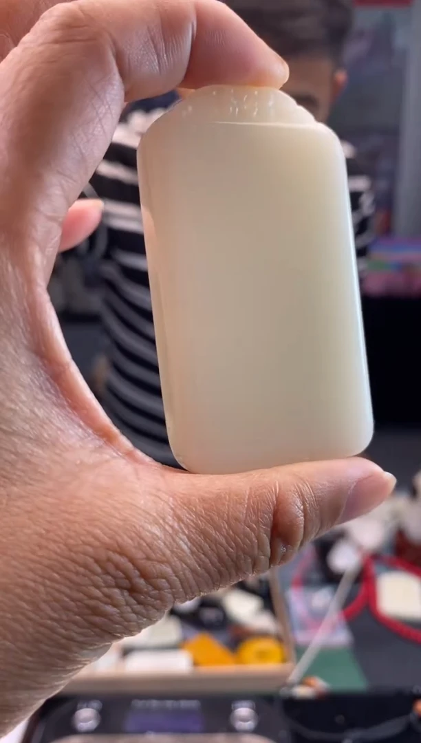 天然玉石未镶嵌颈饰大