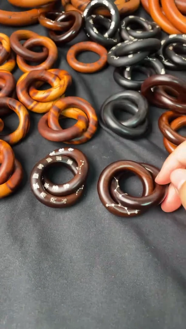 木枣木玉化2.5镶银六七星十字讳字一物一拍