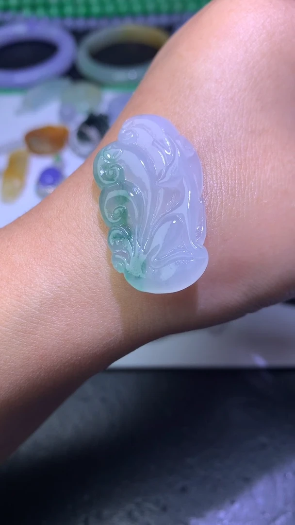 未镶嵌定制翡翠毛货