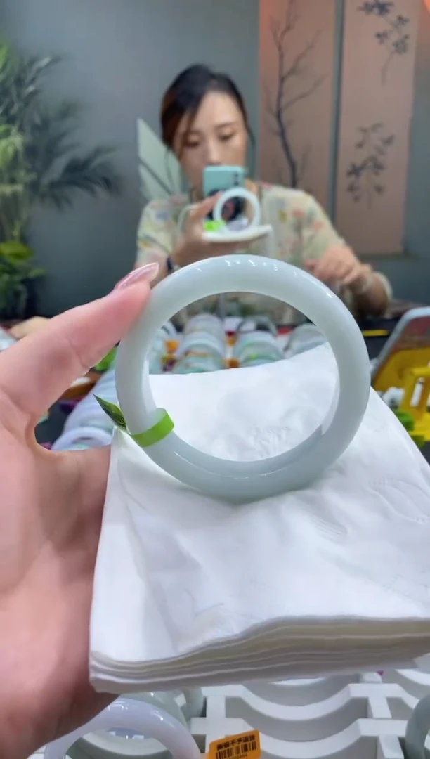 未镶嵌手镯翡翠000039419