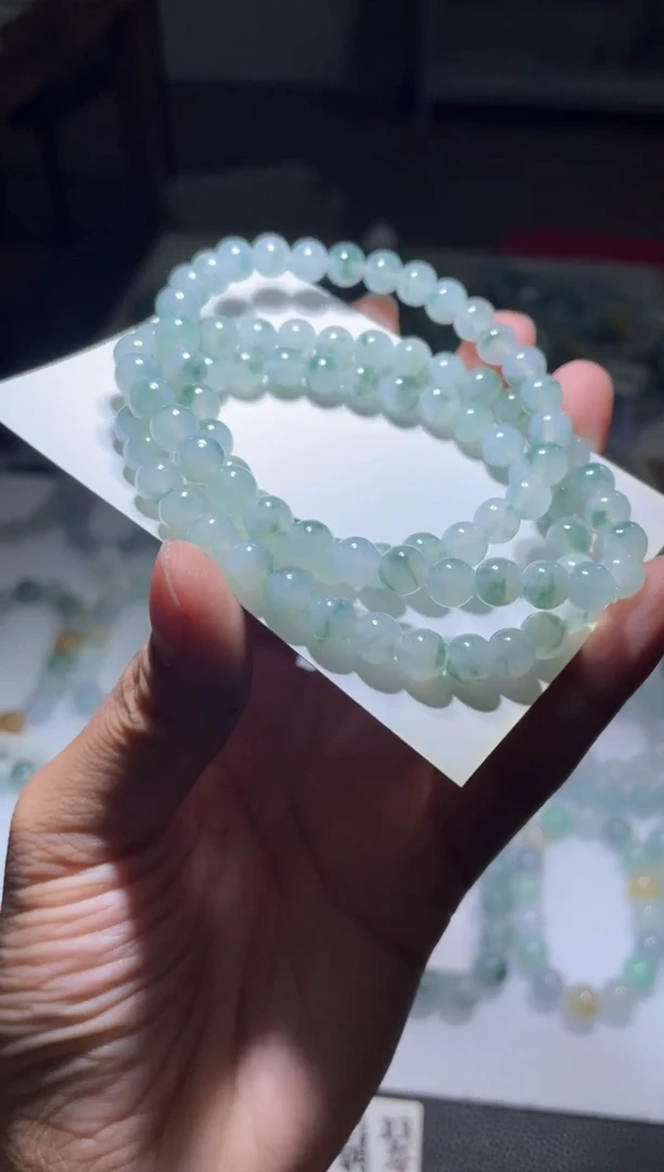 定制翡翠未镶嵌翡翠手串多样性发货发其一