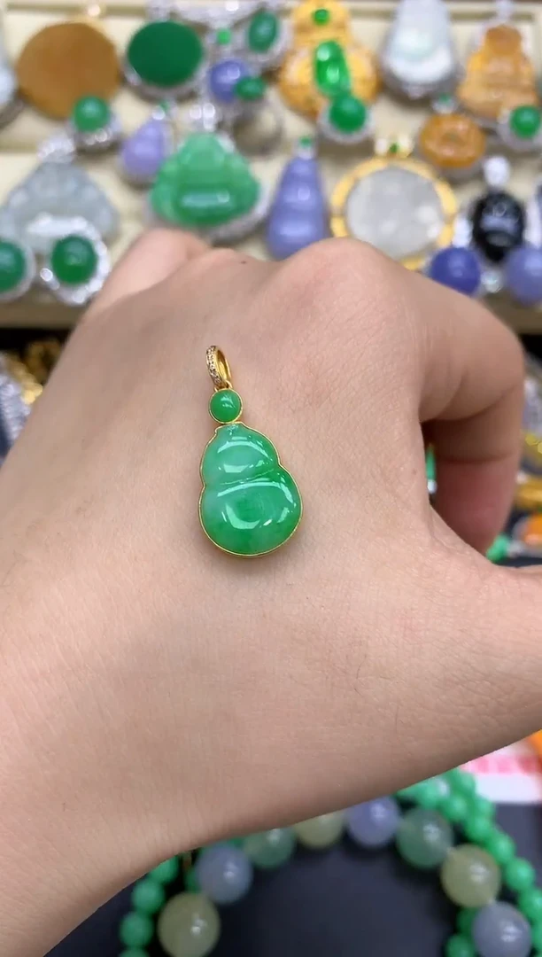 颈饰18K金镶嵌翡翠138-中国好珍宝