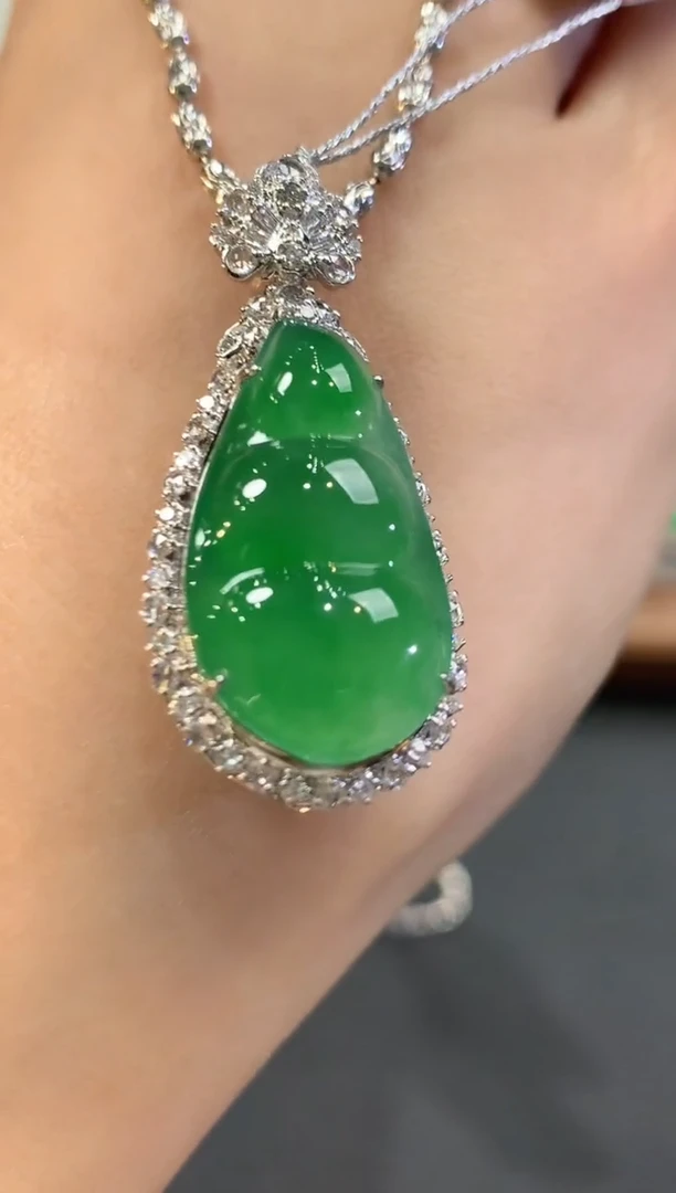 吊坠(不含链)18K金镶嵌翡翠a163