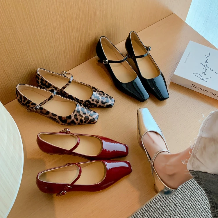 【發發】跟高3.5CM单鞋小皮鞋浅口时装设计师款法式复古百搭2025