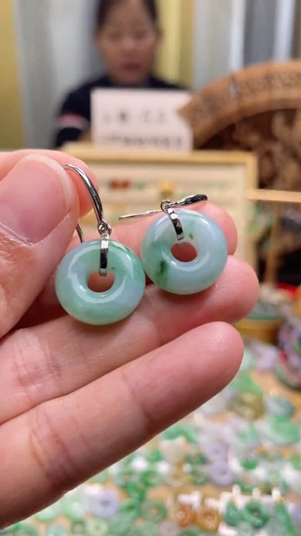 颈饰未镶嵌翡翠甜甜圈一对耳钩