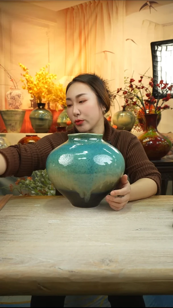 高度26口经12陶瓷花瓶