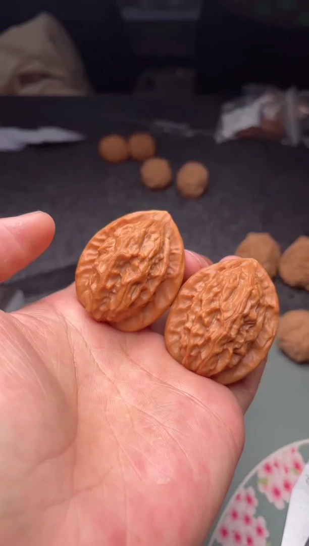 把件文玩核桃a274  大红袍 36尺