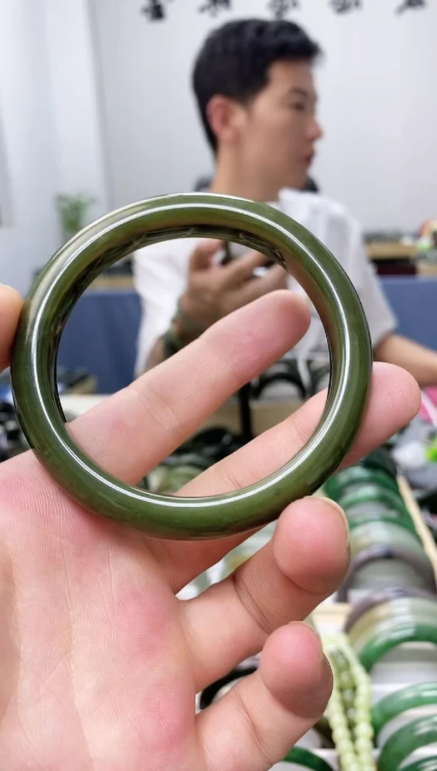 和田玉手镯未镶嵌58.6