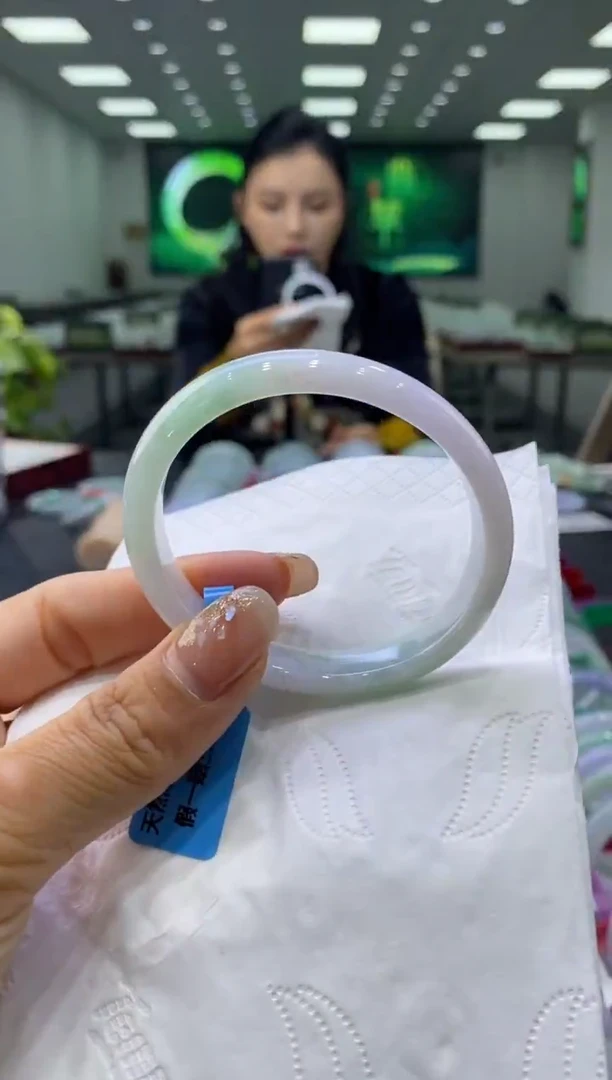 未镶嵌手镯翡翠00001561