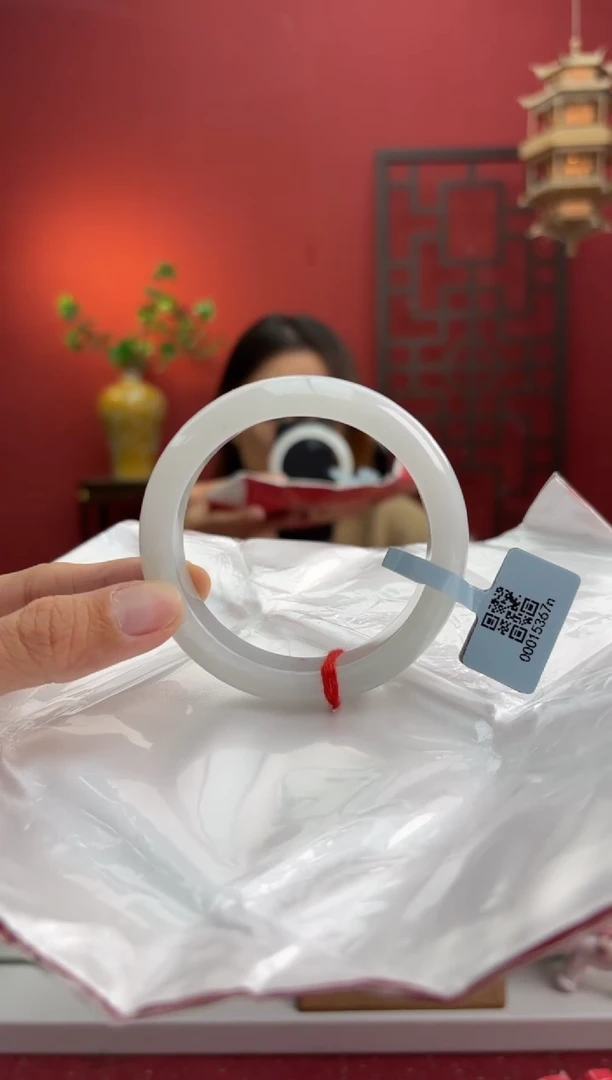 未镶嵌手镯翡翠翡翠手镯1