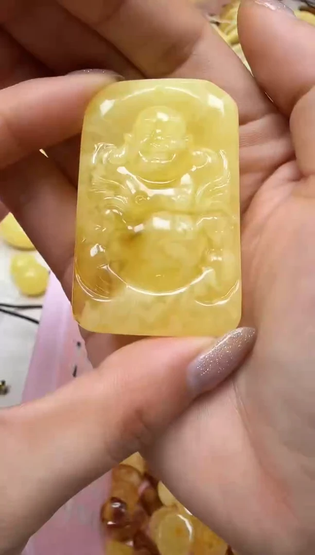 裸石琥珀未镶嵌如图