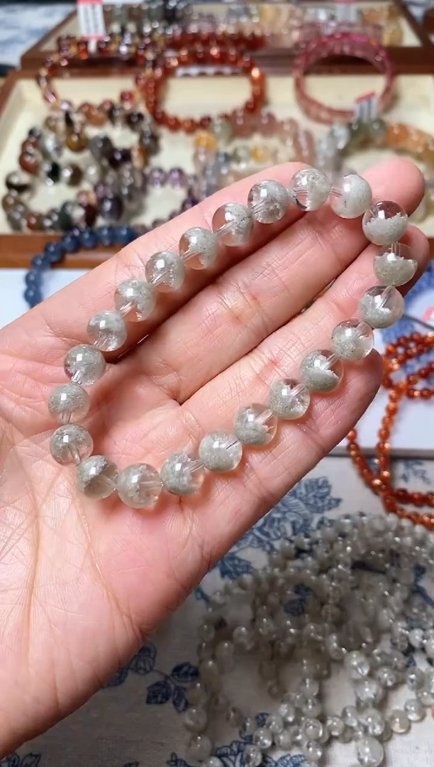 未镶嵌手链水晶?****?白幽灵8.8