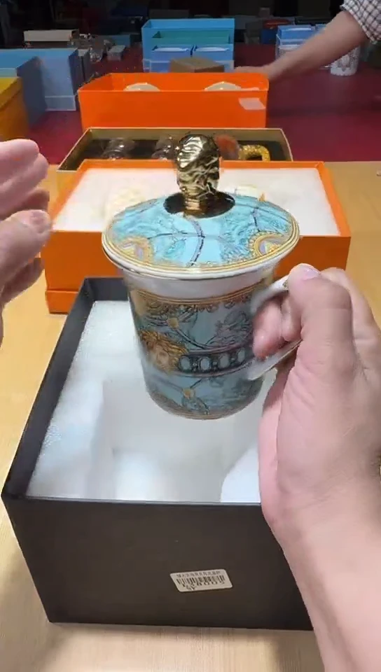 瓷片生活的本意是开心阿@@1