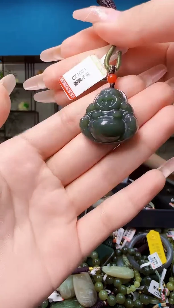 颈饰未镶嵌和田玉多样性发一