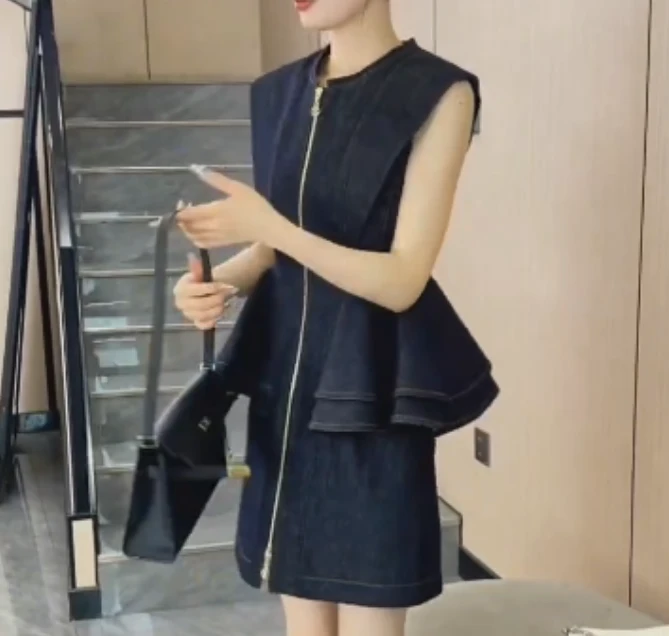 2025春季新款网红同款洋气韩版潮流荷叶边连衣裙复古OX