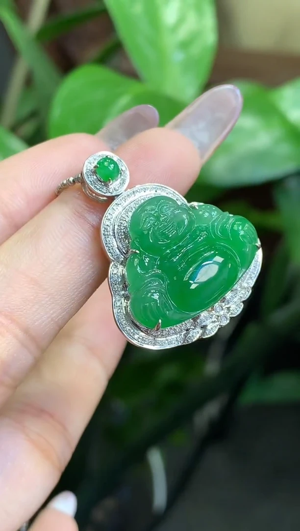 18K金镶嵌挂件翡翠佛公不含链