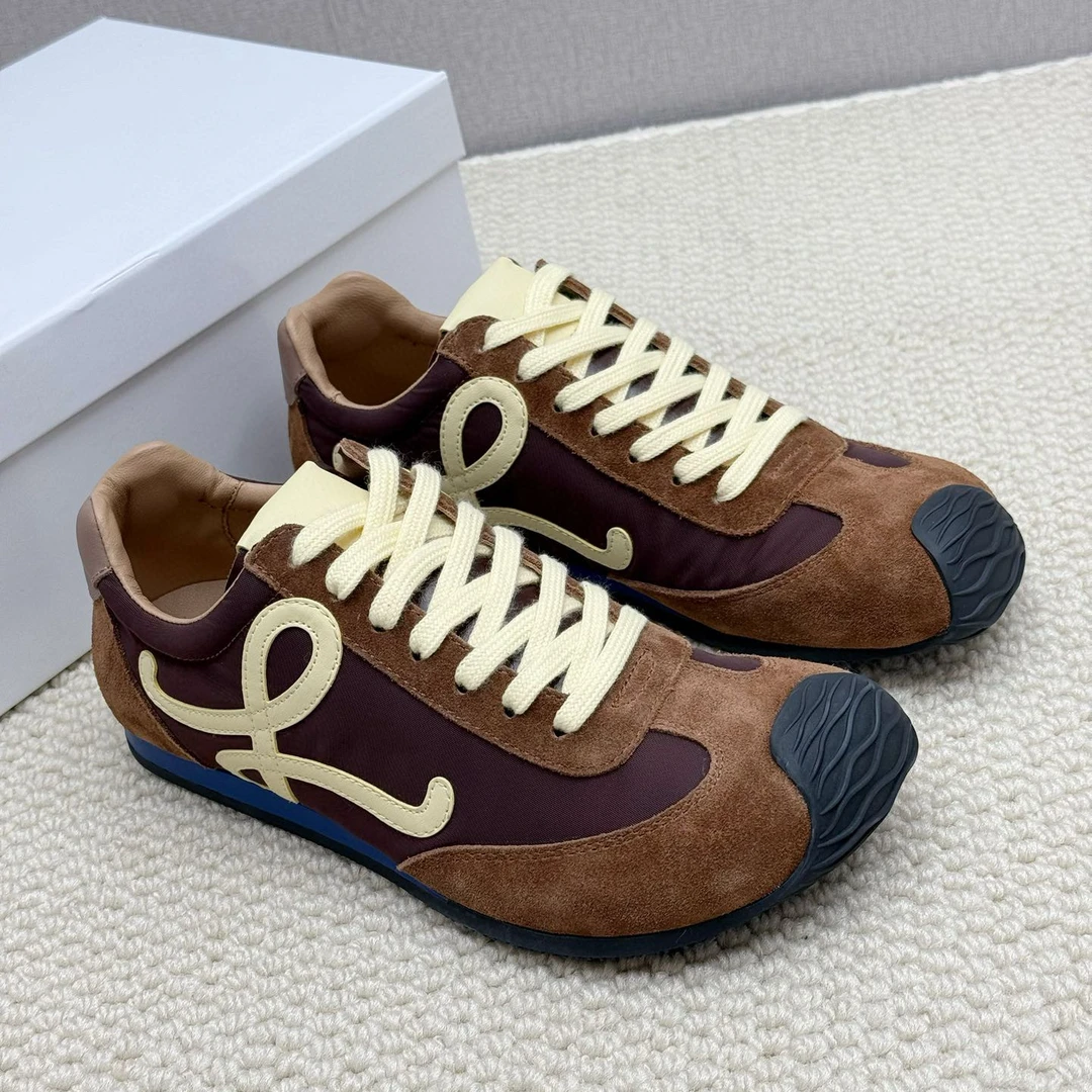 25新款春秋歪头阿甘鞋德训鞋轻便休闲舒适透运动健身鞋