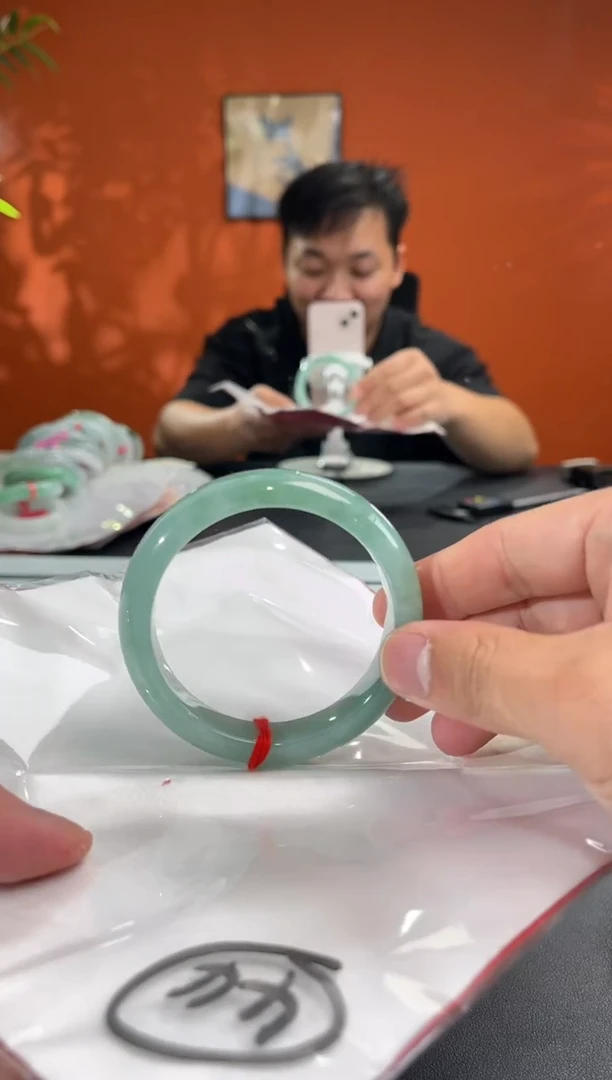 未镶嵌手镯翡翠乐*58