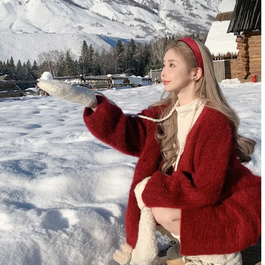 （星光闪闪）圣诞新年氛围感网红同款减龄红色中长款开衫外套女