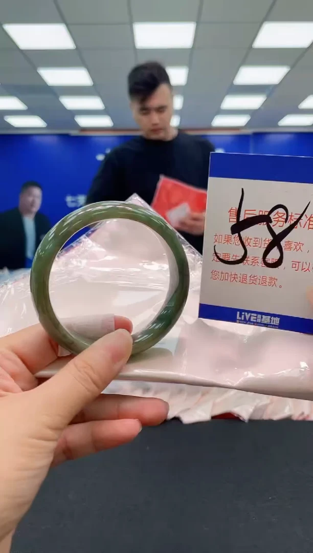 未镶嵌手镯翡翠AAAAAAAAA