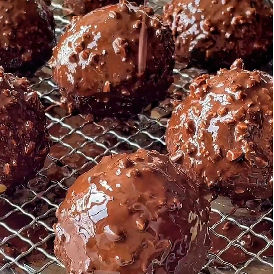 【浅食客】顺丰发货MCT巧克力梦龙泡芙高饱腹感纯可可脂入口化升酮