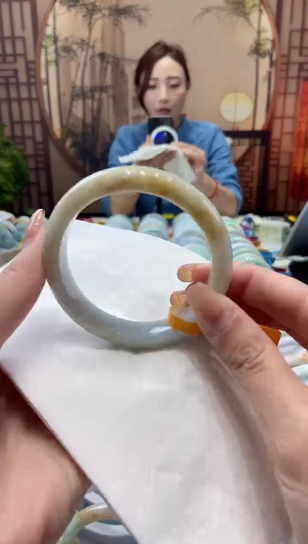 【闪购商品】翡翠手镯未镶嵌00006983