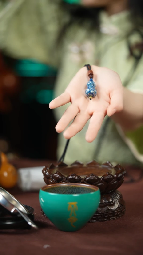 【闪购商品】紫光檀木 大漆犀皮螺钿脖挂青花瓷