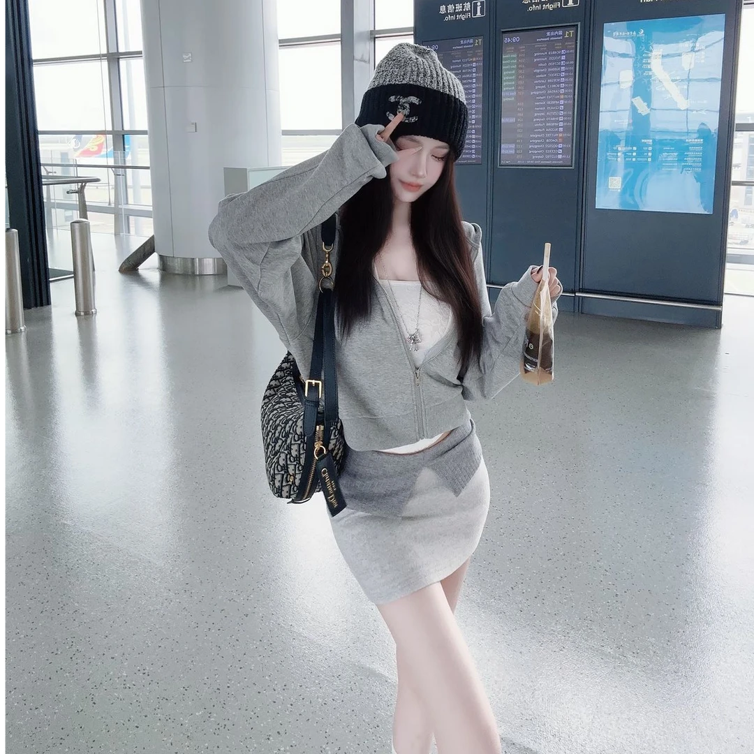 休闲运动连帽卫衣短外套女宽松显瘦上衣