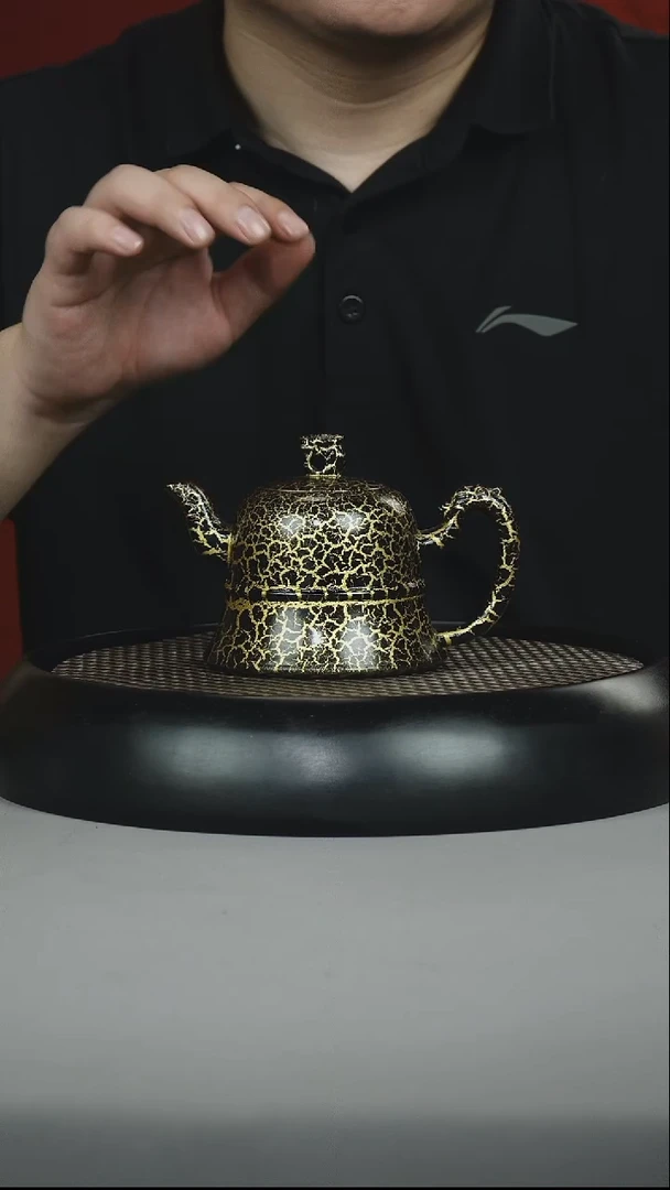 茶壶紫砂贝壳烧 金钟