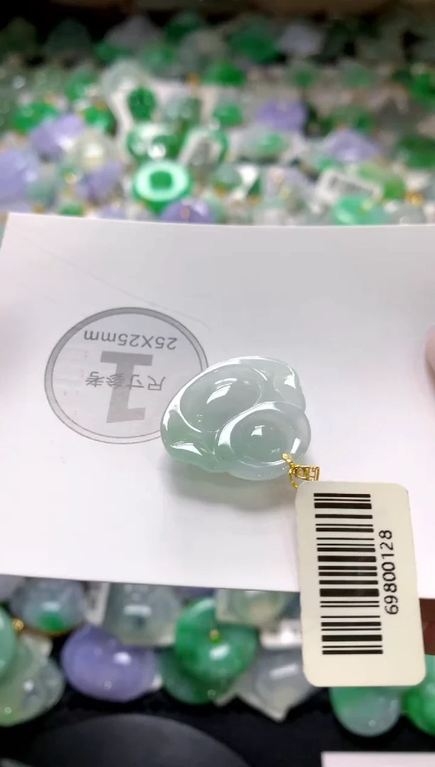 颈饰18K金镶嵌翡翠1111111111111111