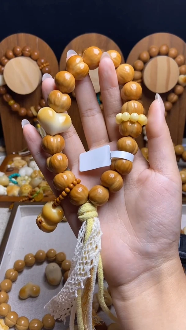 手串猴头核桃栾*栾全品聚宝盆爱心悟道猫吊坠加黄色跑环手持
